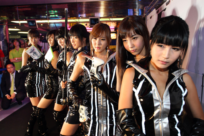 Illustration for article titled Ninja Gaiden II Sexy Photo Event Fun Time